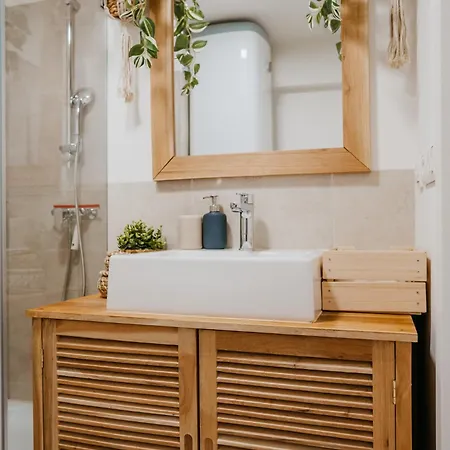 Old Town With Balcony Daire